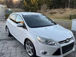 Weiß Gebraucht 2011 Ford Focus Titanium Limousine | € 7.500 (Teuer)