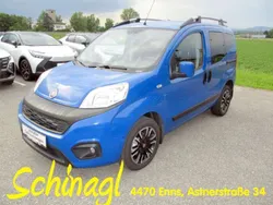 Blau Gebraucht 2018 Fiat Qubo Lounge Van / Kleinbus | € 8.790