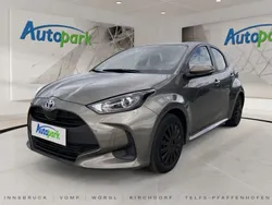 Grün Gebraucht 2022 Toyota Yaris Hybrid Active Kleinwagen | € 19.490 (Guter Preis)