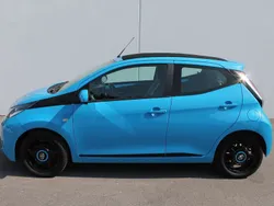 Blau Gebraucht 2018 Toyota Aygo X-play Kleinwagen | € 9.490 (Guter Preis)