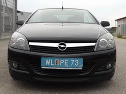 Onyxschwarz Gebraucht 2006 Opel Astra Cosmo Limousine | € 6.996 (Guter Preis)