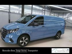 Blau Gebraucht 2024 Mercedes Vito Van / Kleinbus | € 57.800 (Teuer)