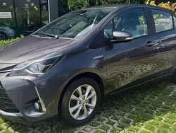 Grau Gebraucht 2019 Toyota Yaris Active Limousine | € 12.490 (Fairer Preis)