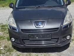 Gebraucht 2011 Peugeot 5008 Premium Van / Kleinbus | € 1.650 (Guter Preis)