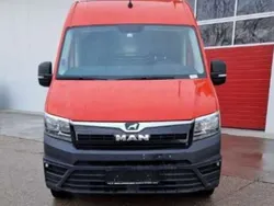 Rot Gebraucht 2017 MAN TGE Van | € 17.990