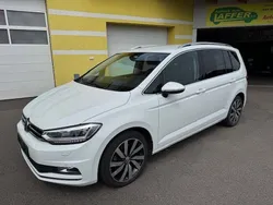 Weiß Gebraucht 2016 VW Touran Highline Van / Kleinbus | € 17.499 (Guter Preis)