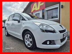Weiß Gebraucht 2010 Peugeot 5008 Premium Van / Kleinbus | € 5.990 (Etwas zu teuer)