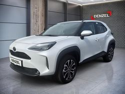 Platinum pearlwhite Neu 2025 Toyota Yaris Hybrid Active Limousine | € 33.890