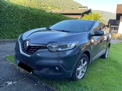 Grau Gebraucht 2015 Renault Kadjar Zen SUV | € 10.950 (Etwas zu teuer)