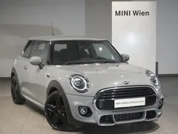 Moonwalk grey Gebraucht 2021 Mini Cooper Kleinwagen | € 22.990 (Guter Preis)