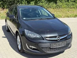 Schwarz Gebraucht 2013 Opel Astra Kombi | € 2.500 (Superpreis)