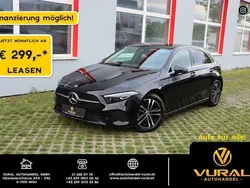 Schwarz Gebraucht 2023 Mercedes A200 Kleinwagen | € 31.890 (Guter Preis)