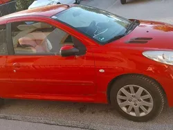 Rot Gebraucht 2009 Peugeot 206+ Kleinwagen | € 700 (Superpreis)