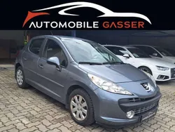 Grau Gebraucht 2009 Peugeot 207 Active Limousine | € 1.390 (Guter Preis)