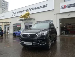 Schwarz Gebraucht 2018 Ssangyong Rexton SUV | € 26.990