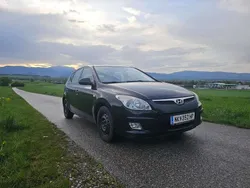 Schwarz Gebraucht 2009 Hyundai i30 Kleinwagen | € 2.900 (Fairer Preis)