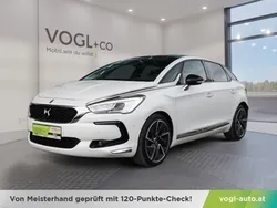 Weiß Gebraucht 2017 DS Automobiles DS5 Kleinwagen | € 17.850
