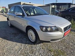 Grau Gebraucht 2006 Volvo S40 Limousine | € 7.500