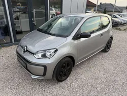 Grau Gebraucht 2017 VW up! Trendline Kleinwagen | € 6.490 (Fairer Preis)
