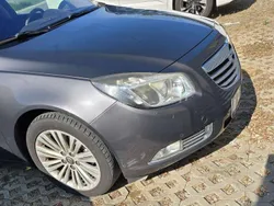 Grau Gebraucht 2012 Opel Insignia Country Tourer Edition Kombi | € 3.500