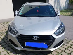 Grau Gebraucht 2015 Hyundai i40 Kombi | € 11.500