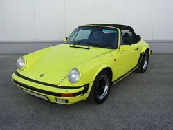 Gelb Gebraucht 1983 Porsche 911SC Cabrio | € 59.800