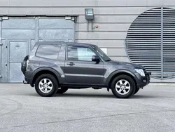 Grau Gebraucht 2014 Mitsubishi Pajero Inform SUV | € 18.650