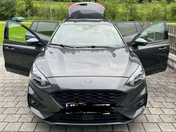 Grau Gebraucht 2018 Ford Focus Business Edition Limousine | € 11.250 (Fairer Preis)