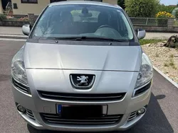 Silber Gebraucht 2012 Peugeot 5008 Active Van / Kleinbus | € 2.750 (Fairer Preis)