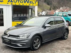 Grau Gebraucht 2018 VW Golf VII Comfortline Kleinwagen | € 15.990 (Fairer Preis)