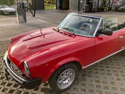 Rot Gebraucht 1982 Fiat 124 Spider Cabrio | € 17.900