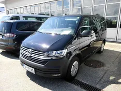 Schwarz Gebraucht 2023 VW Caravelle Trendline Van / Kleinbus | € 45.990