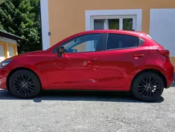 Rot Gebraucht 2023 Mazda 2 Kleinwagen | € 15.700 (Guter Preis)