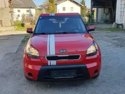 Rot Gebraucht 2009 Kia Soul Motion SUV | € 4.600