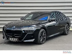 Neu 2025 BMW i7 Shadowline Limousine | € 125.980 (Teuer)