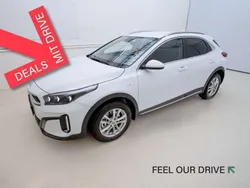 Weiß casa white s metallic Gebraucht 2023 Kia XCeed Silver SUV | € 21.390 (Guter Preis)