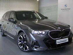 Grau Gebraucht 2024 BMW 540 Efficient Dynamics Kombi | € 88.700 (Fairer Preis)