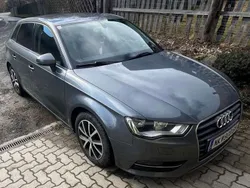 Grau Gebraucht 2013 Audi A3 Sportback Ambition Limousine | € 8.000 (Fairer Preis)