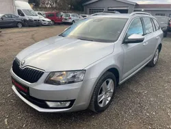 Grau Gebraucht 2013 Skoda Octavia Elegance Kombi | € 4.999 (Guter Preis)