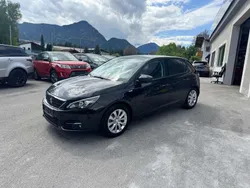 Schwarz Gebraucht 2020 Peugeot 308 Style Kleinwagen | € 14.900 (Guter Preis)