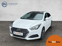 Weiss normal Gebraucht 2019 Hyundai i40 Kombi | € 19.900