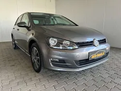 Grau Gebraucht 2017 VW Golf VII Allstar Kleinwagen | € 12.490 (Fairer Preis)