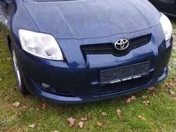 Blau Gebraucht 2009 Toyota Auris Limousine | € 4.100