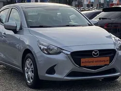 Silber Gebraucht 2017 Mazda 2 Emotion Limousine | € 8.800 (Fairer Preis)