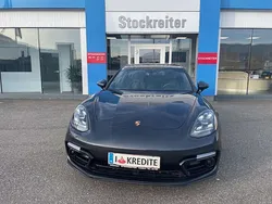 Grau Gebraucht 2020 Porsche Panamera 4 Executive Limousine | € 86.500 (Teuer)