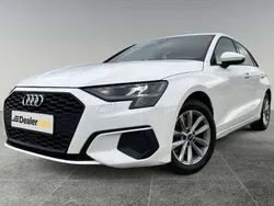 Weiß Gebraucht 2023 Audi A3 Sportback Design Kleinwagen | € 26.990 (Fairer Preis)
