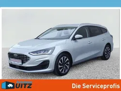 Moondust silver c/c med solid Gebraucht 2023 Ford Focus Titanium Kombi | € 23.290 (Guter Preis)