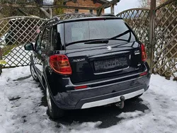 Schwarz Gebraucht 2012 Suzuki SX4 GLX SUV | € 9.500 (Teuer)