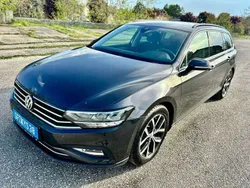 Grau Gebraucht 2020 VW Passat Business Kombi | € 16.749 (Superpreis)