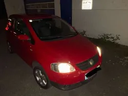 Rot Gebraucht 2005 VW Fox Kleinwagen | € 2.500 (Fairer Preis)